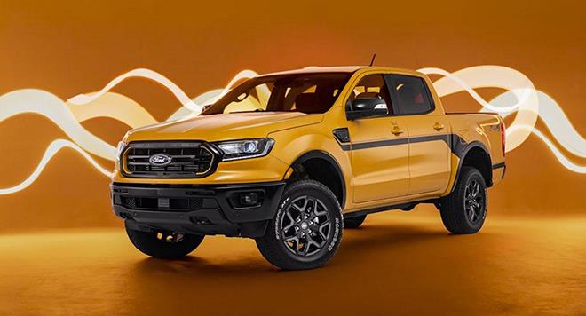 Xe bán tải Ford Ranger lạ hơn trong gói phụ kiện hoài cổ